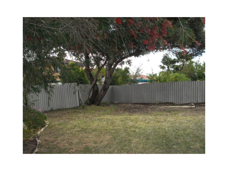 9A Spyglass Rise, Halls Head WA 6210