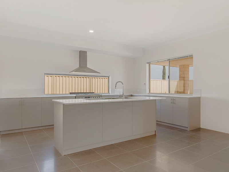 28 Dalwallinu Terrace, Dawesville WA 6211