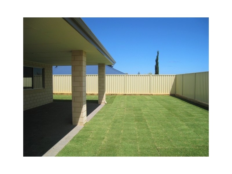 28 Dalwallinu Terrace, Dawesville WA 6211