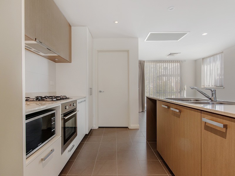 25 Middleton Loop, Meadow Springs WA 6210