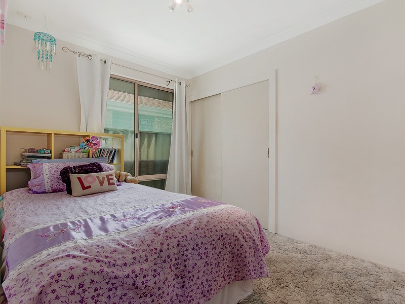 5 St James Place, Greenfields WA 6210