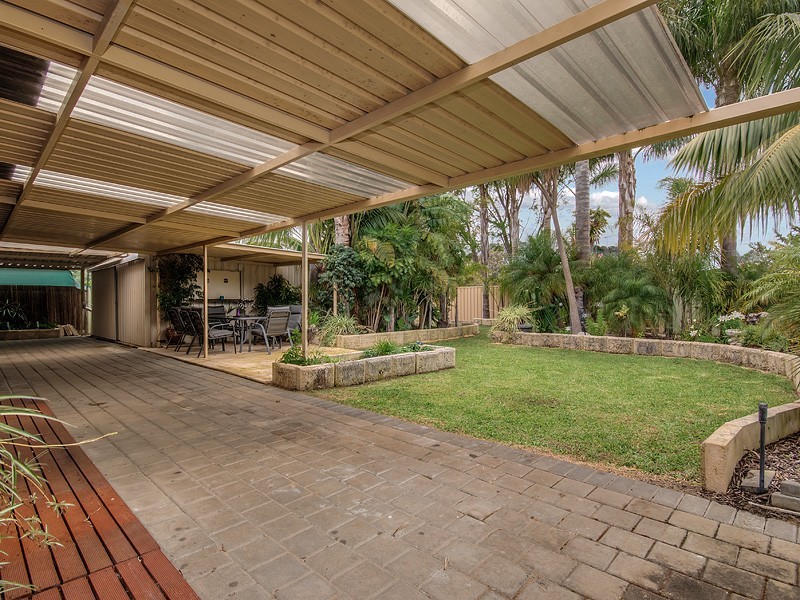 5 St James Place, Greenfields WA 6210
