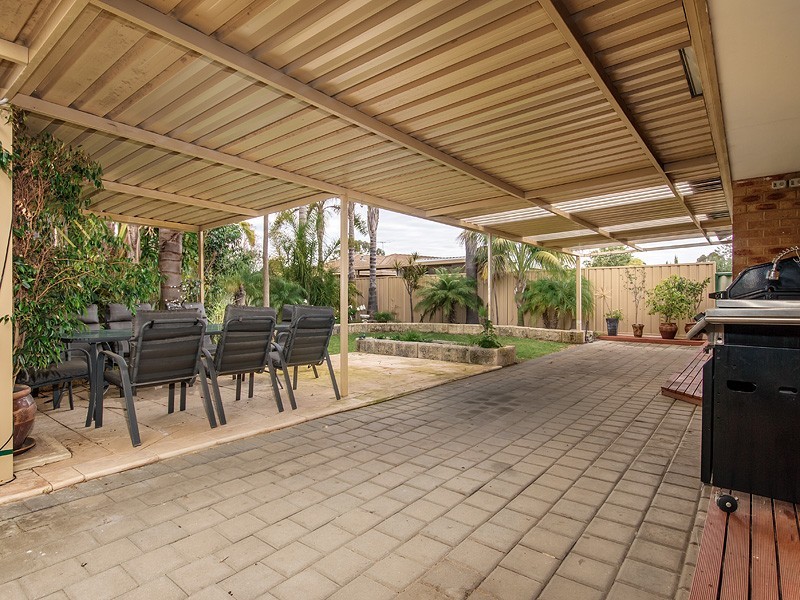 5 St James Place, Greenfields WA 6210