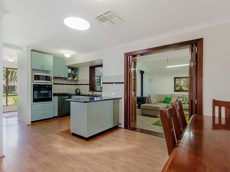 11 Esprit Parkway, Greenfields WA 6210