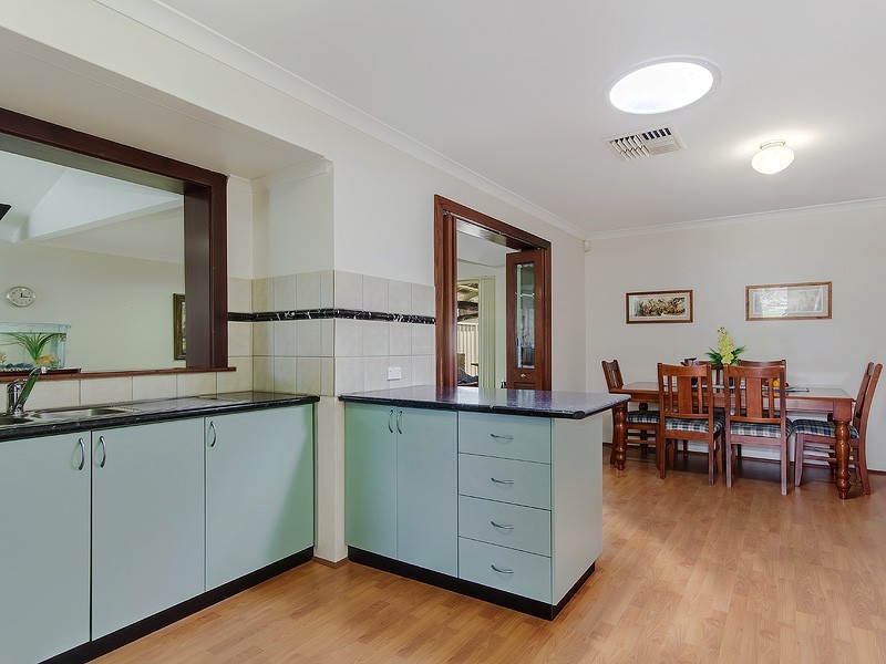 11 Esprit Parkway, Greenfields WA 6210