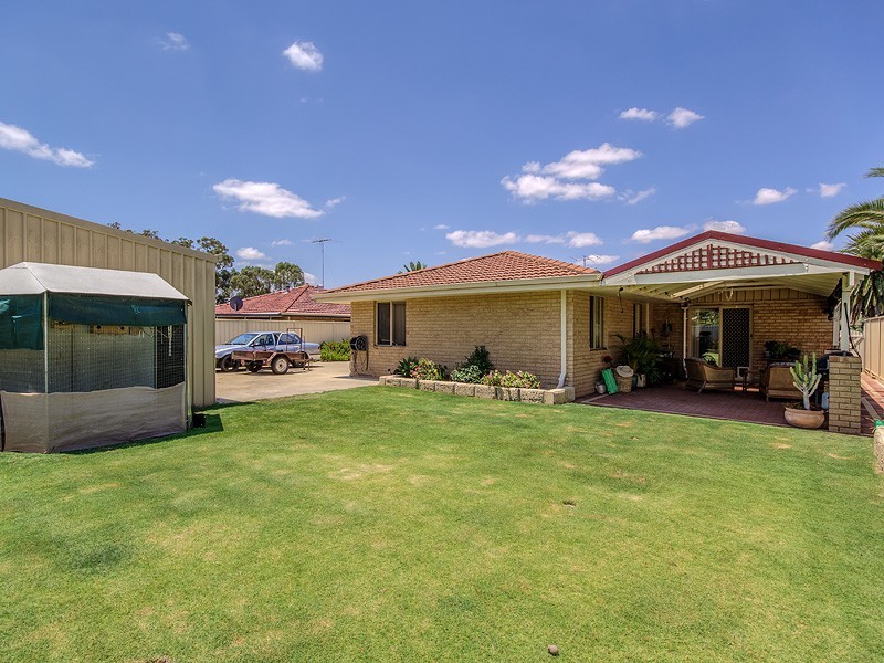 11 Esprit Parkway, Greenfields WA 6210