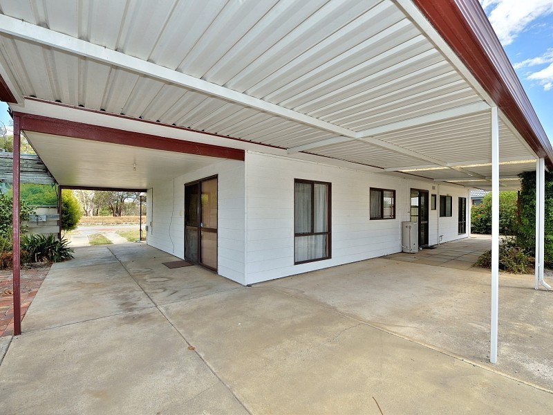 13 Lloyd Avenue, Ravenswood WA 6208