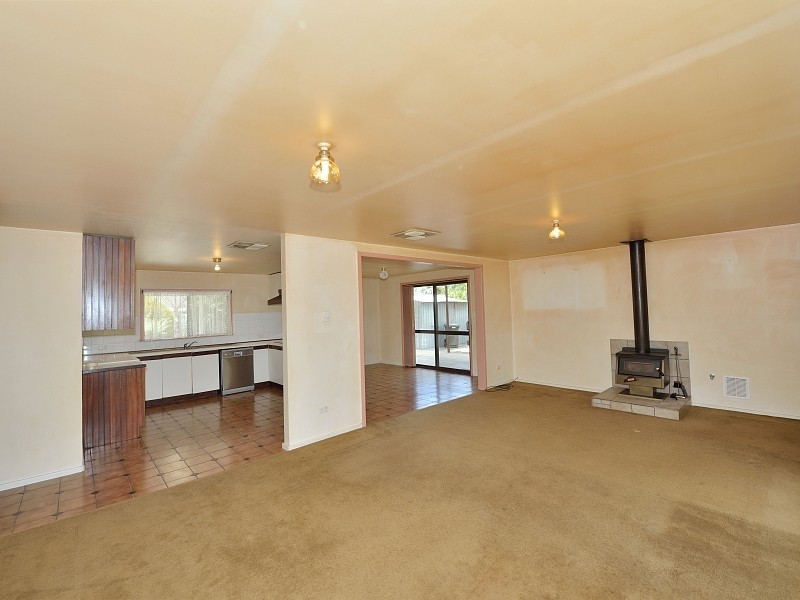 13 Lloyd Avenue, Ravenswood WA 6208