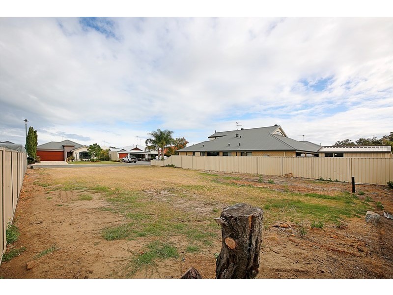 10 Pytheas Approach, Dudley Park WA 6210