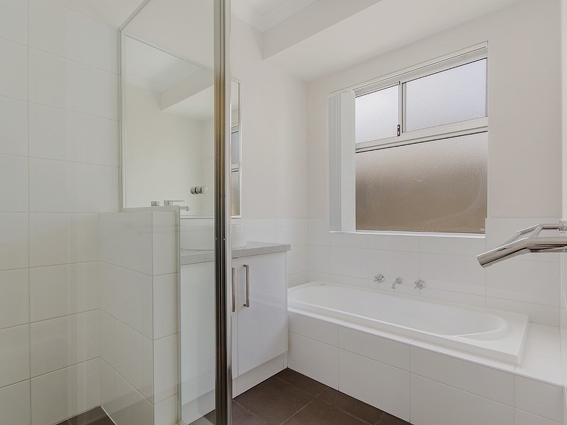 30 Vaucluse Way, Coodanup WA 6210