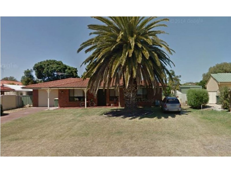 9 Silvertop Avenue, Halls Head WA 6210