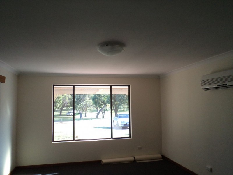 9 Silvertop Avenue, Halls Head WA 6210