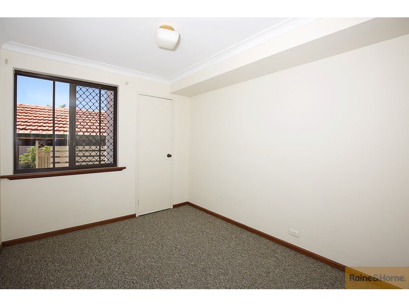 4/6 Leslie Street, Dudley Park WA 6210