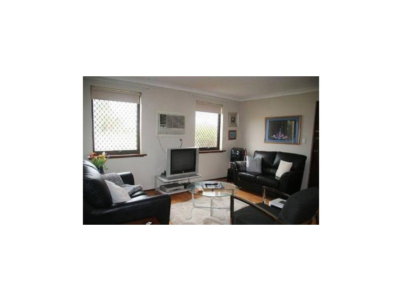 10/6 Leslie Street, Dudley Park WA 6210