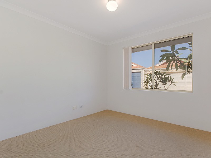 38 Saffron Loop, Falcon WA 6210