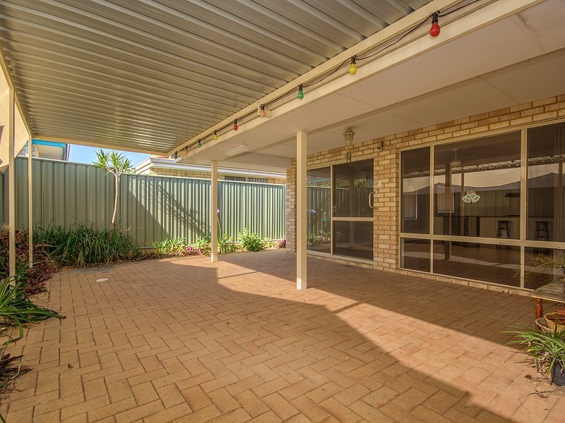 38 Saffron Loop, Falcon WA 6210