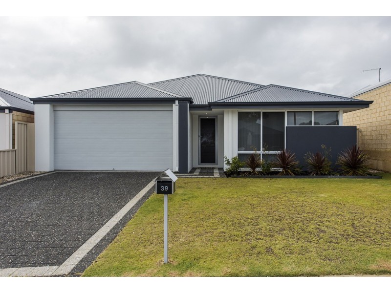 39 Pinehurst Loop, Meadow Springs WA 6210