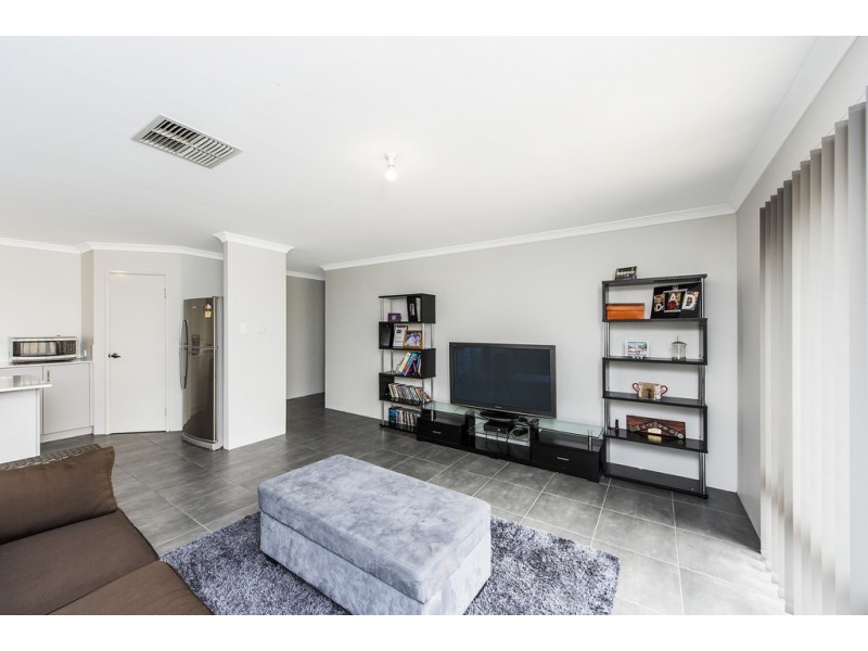 39 Pinehurst Loop, Meadow Springs WA 6210