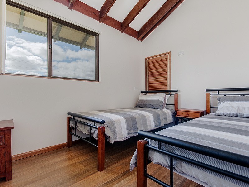 14 Kiap Rd, South Yunderup WA 6208