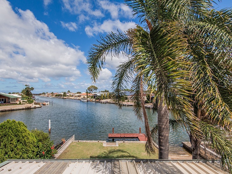 14 Kiap Rd, South Yunderup WA 6208