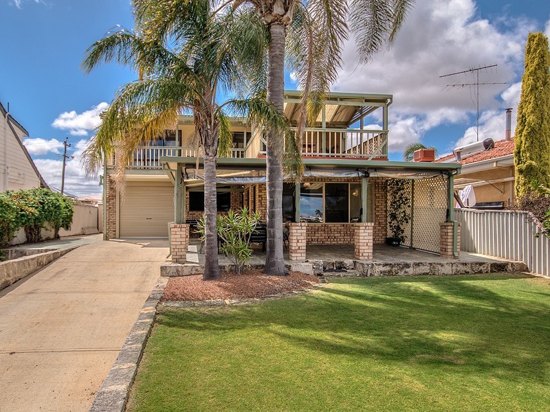 14 Kiap Rd, South Yunderup WA 6208