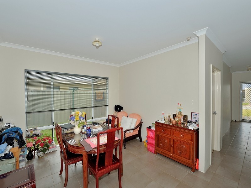 12 Butcherbird Loop, Erskine WA 6210