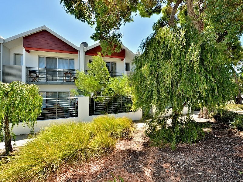 2/22 Butcherbird Loop, Erskine WA 6210