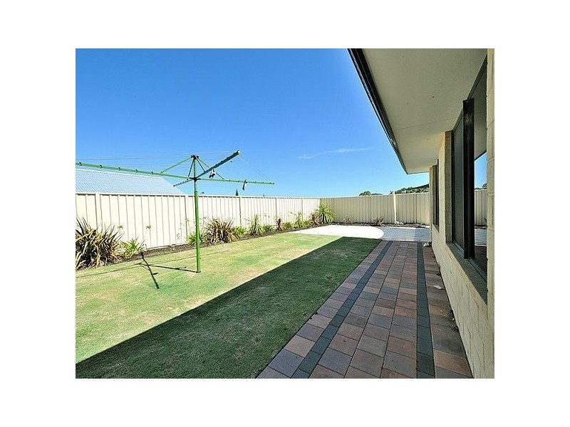 14 Yindana Boulevard, Lakelands WA 6180