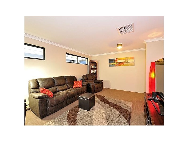 14 Yindana Boulevard, Lakelands WA 6180