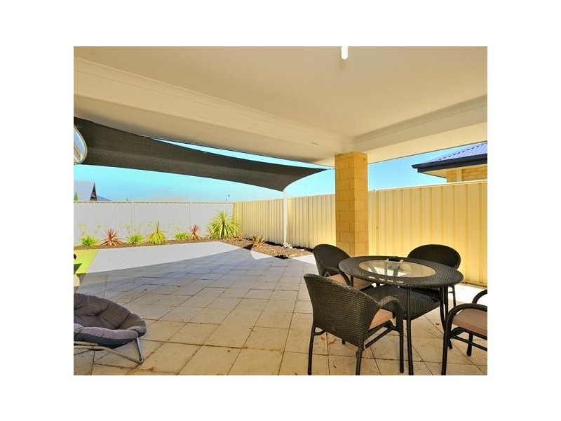 14 Yindana Boulevard, Lakelands WA 6180