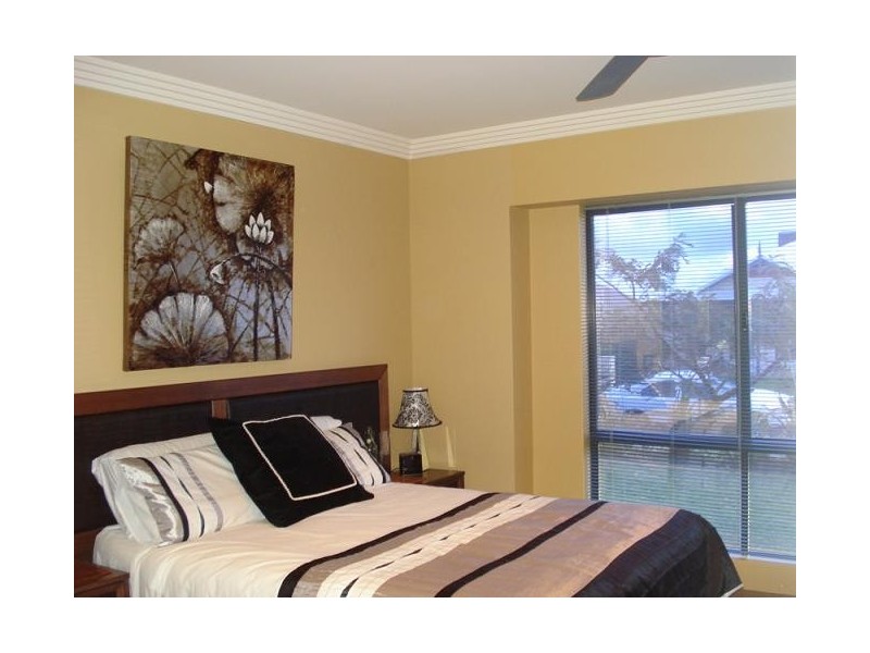 33 Bookleaf Loop, Halls Head WA 6210