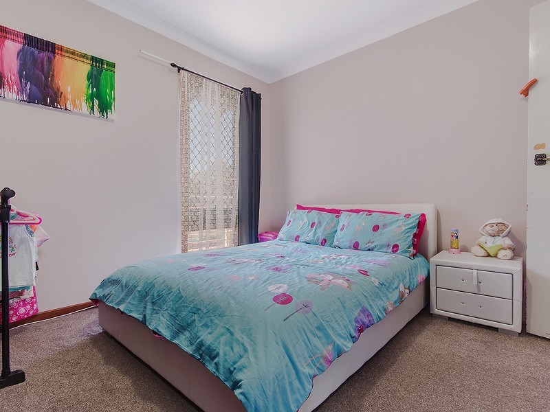 12 Sievewright St, Silver Sands WA 6210