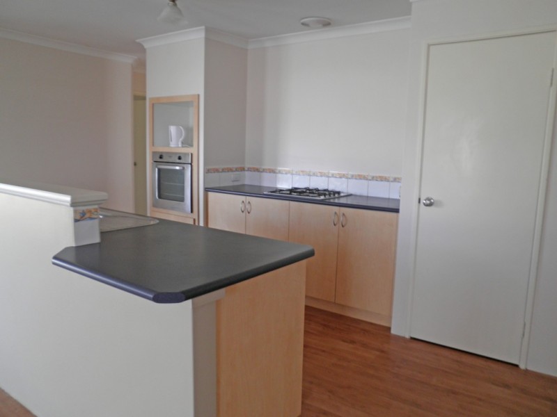 14 Honeymyrtle Grange, Halls Head WA 6210