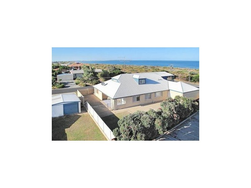 6 Sabina Drive, Madora Bay WA 6210