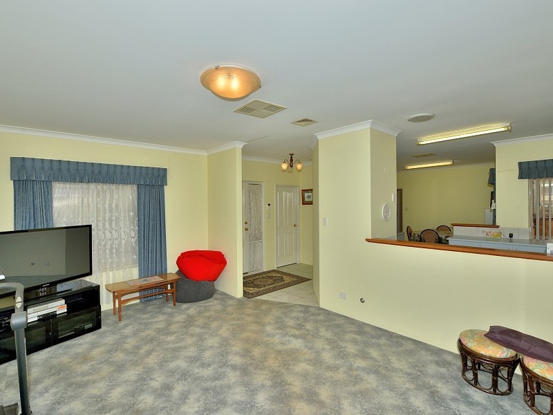 2/27 James Street, Pinjarra WA 6208