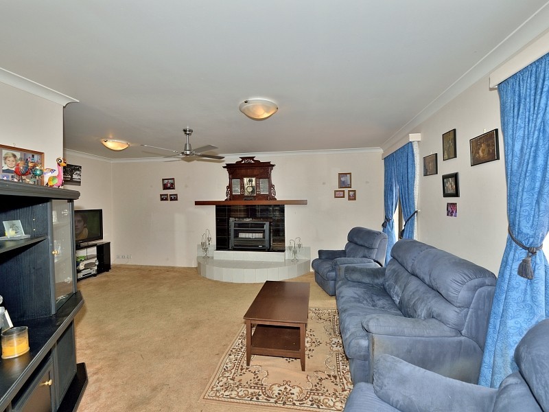 75 Morfitt Street, Mandurah WA 6210