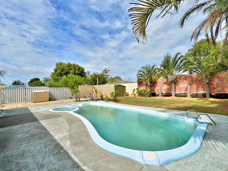 75 Morfitt Street, Mandurah WA 6210