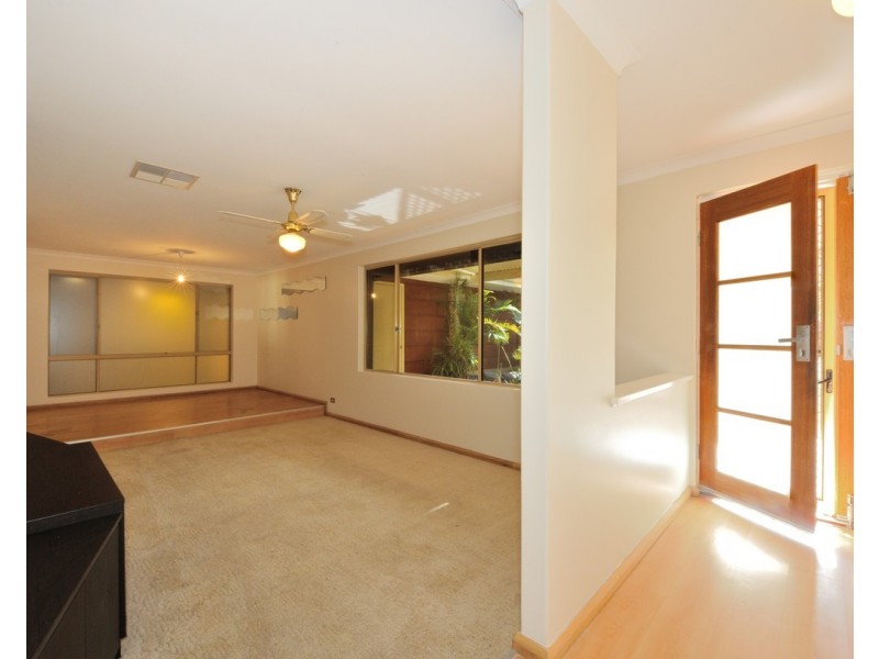 10 Nereena Court, Greenfields WA 6210