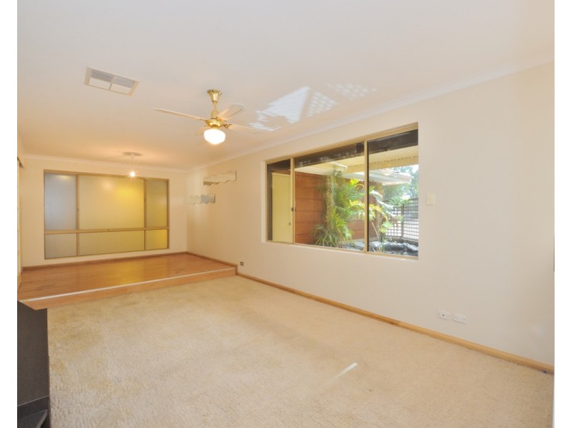 10 Nereena Court, Greenfields WA 6210