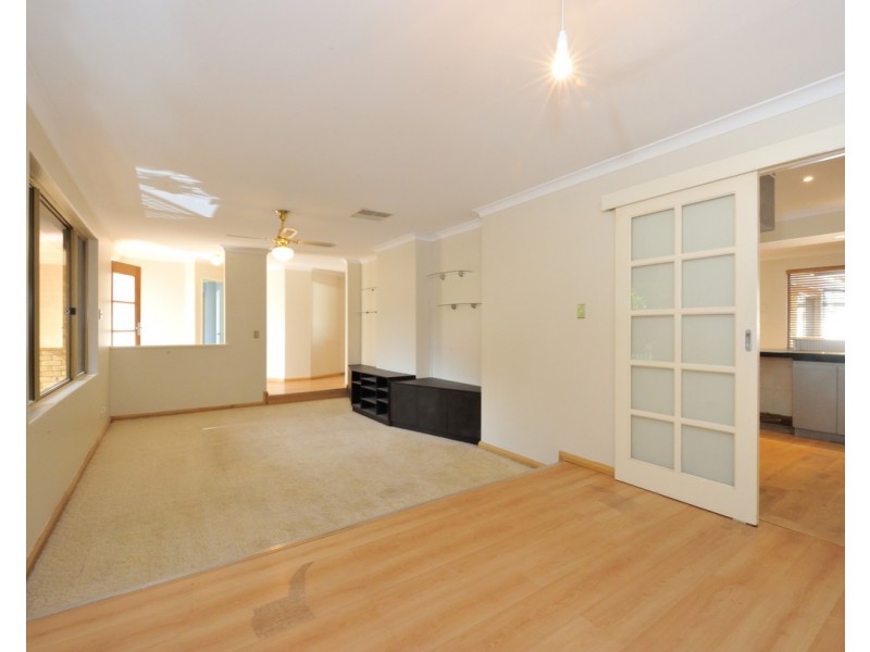 10 Nereena Court, Greenfields WA 6210