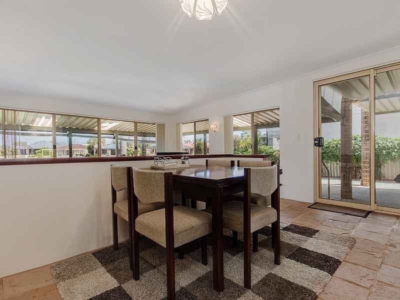 14 Kiap Road, South Yunderup WA 6208