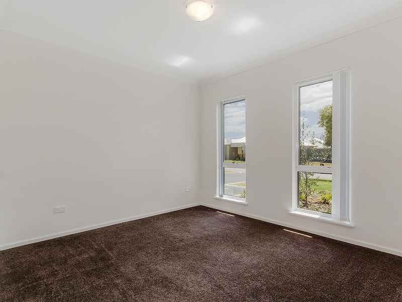 30 Vaucluse Way, Coodanup WA 6210