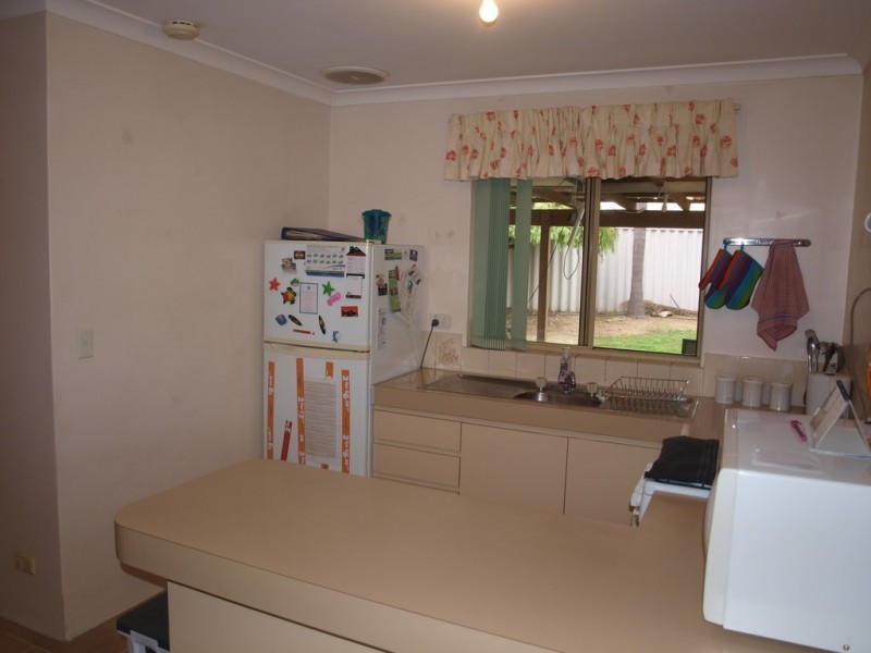 18 Herald Rise, Greenfields WA 6210