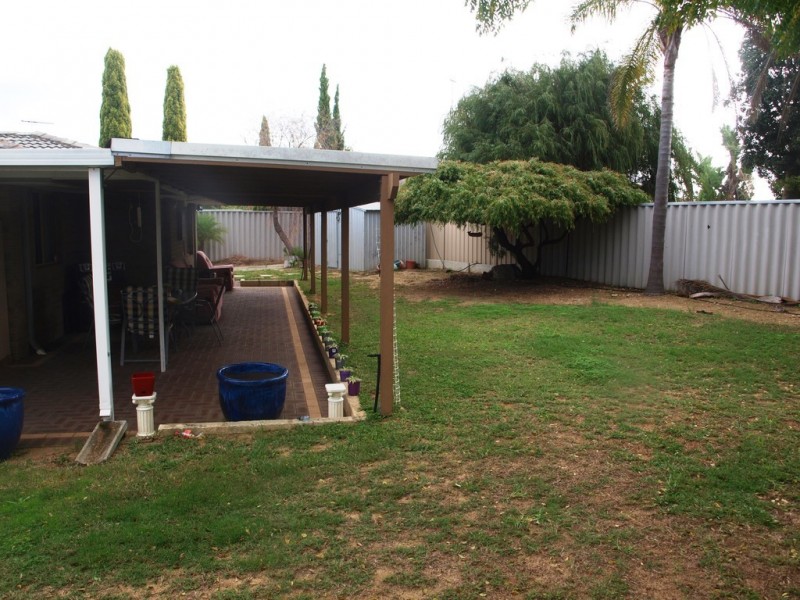 18 Herald Rise, Greenfields WA 6210