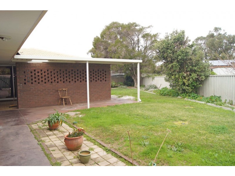 31 Churchill Avenue, Dudley Park WA 6210