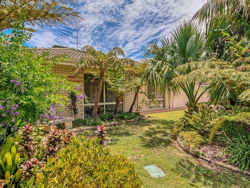 12 Manya Close, Greenfields WA 6210
