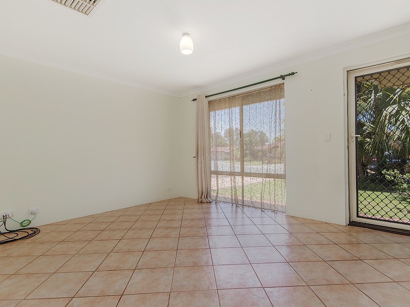 12 Manya Close, Greenfields WA 6210