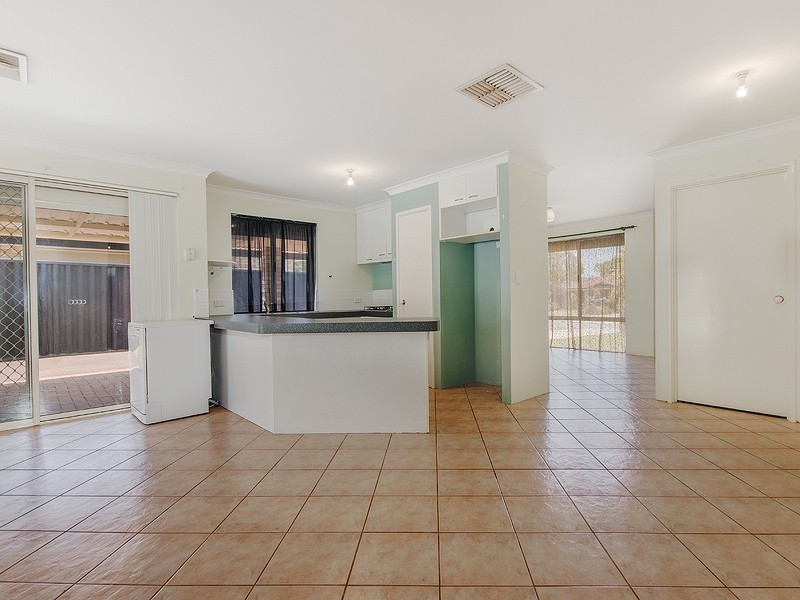 12 Manya Close, Greenfields WA 6210