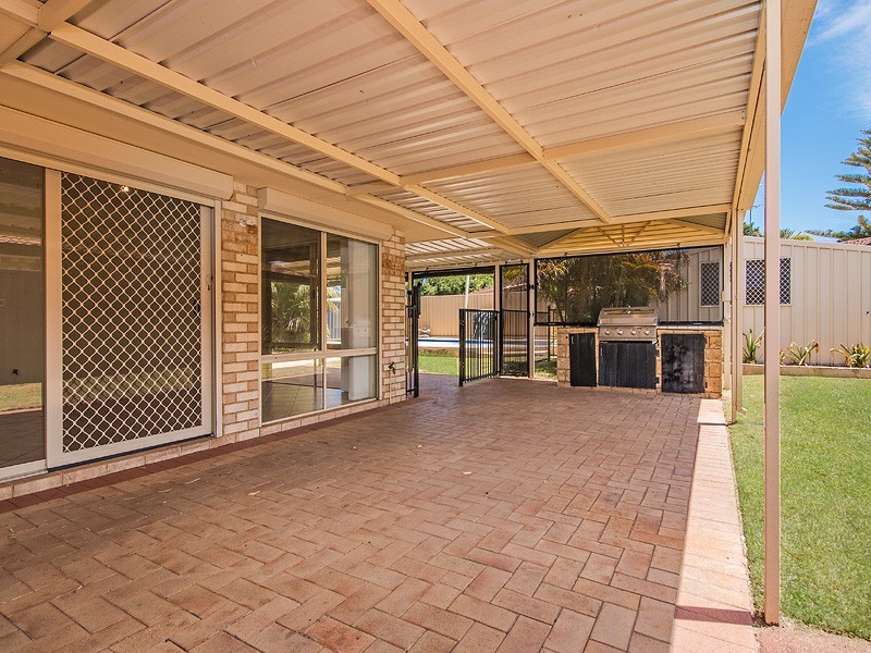 12 Manya Close, Greenfields WA 6210