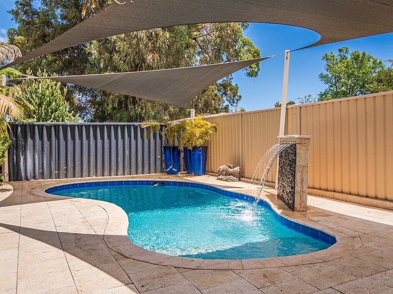 12 Manya Close, Greenfields WA 6210